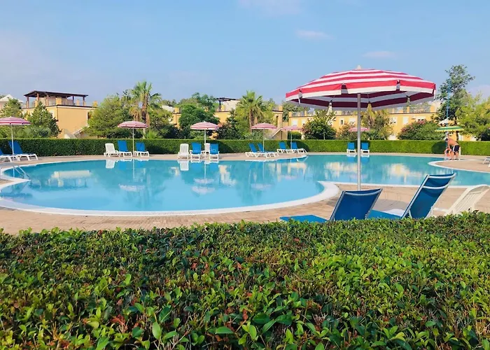 Apart-hotel Club Ginevra 4*